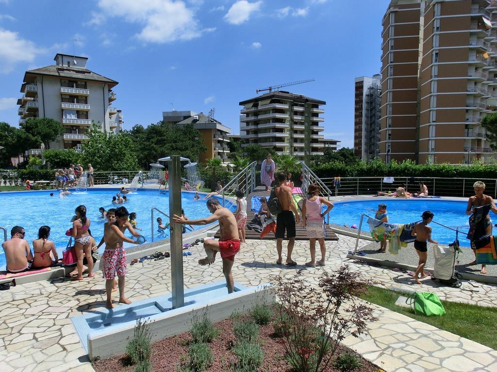 Appartamenti La Torre Lignano Sabbiadoro Exterior foto
